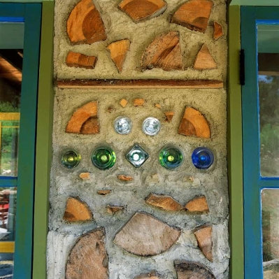 ...and to protect the cordwood which is set with an exposed endgrain.